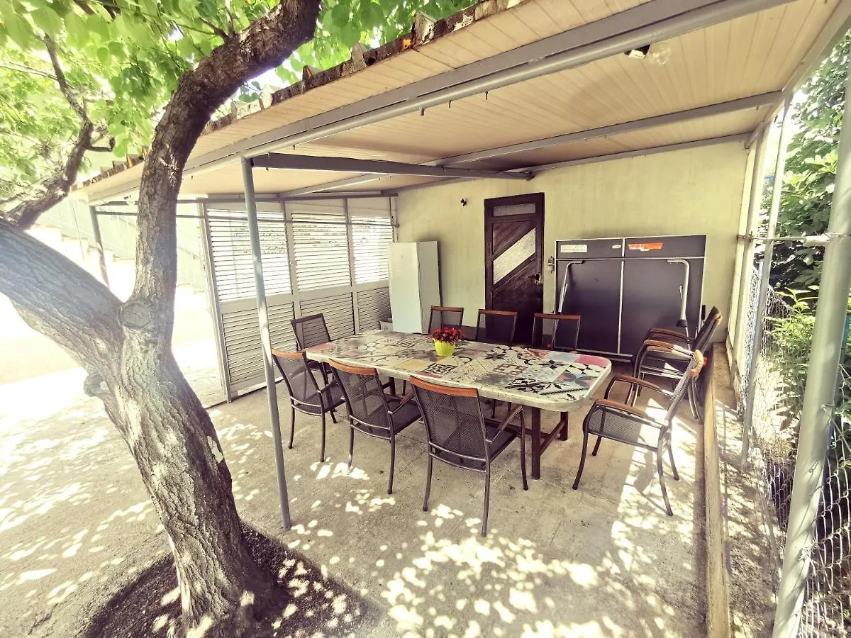 Studio Apartment Mini Dora Kastela